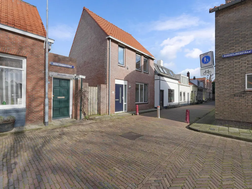 Schuttershofstraat 18, MIDDELBURG