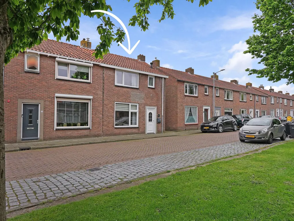 Middenhofsingel 35, OOST-SOUBURG