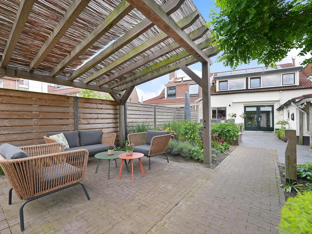 Oranjeplein 19, OOST-SOUBURG