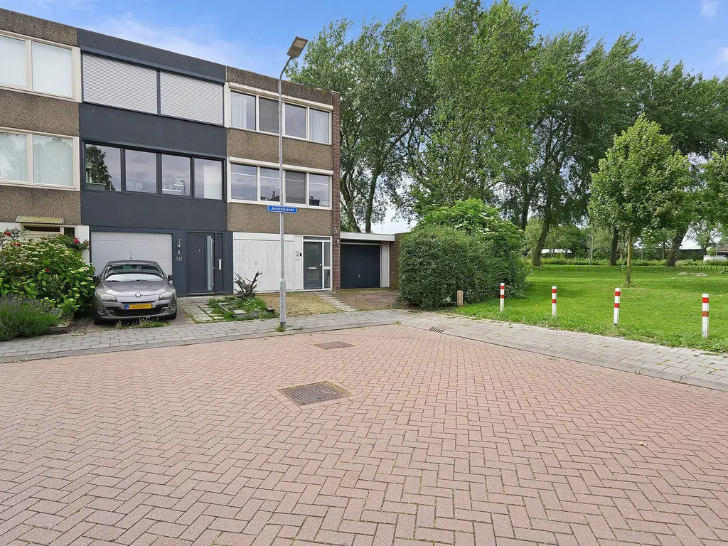 Amstelstraat 143, OOST-SOUBURG