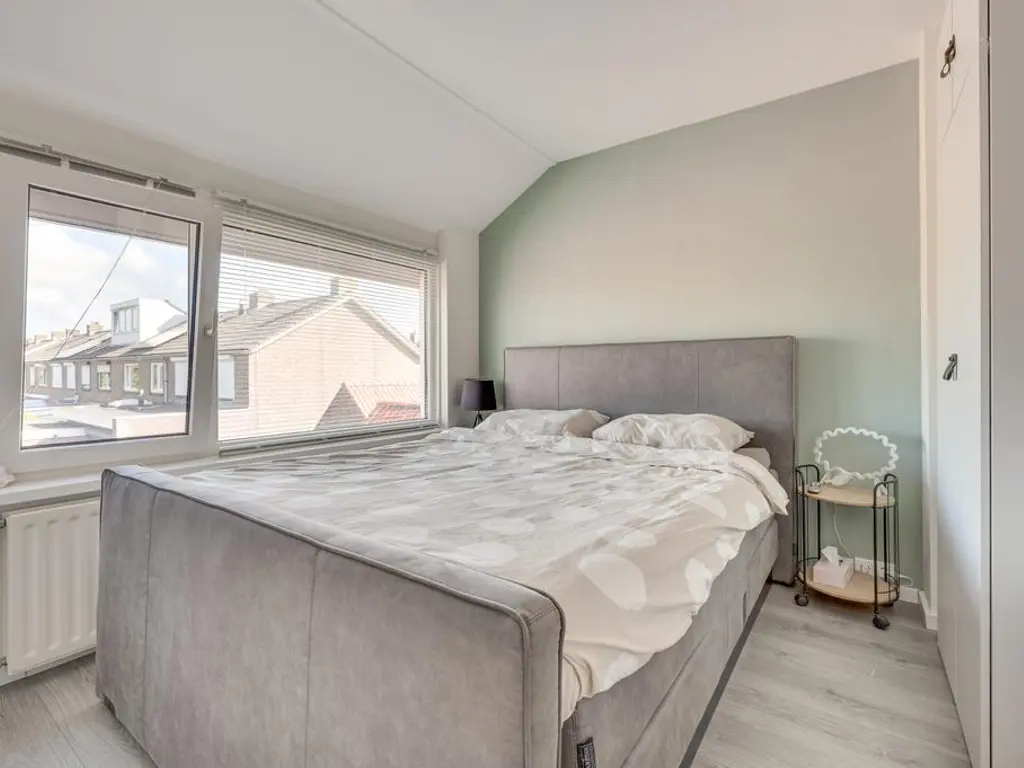 Burgemeester Stemerdinglaan 198, OOST-SOUBURG