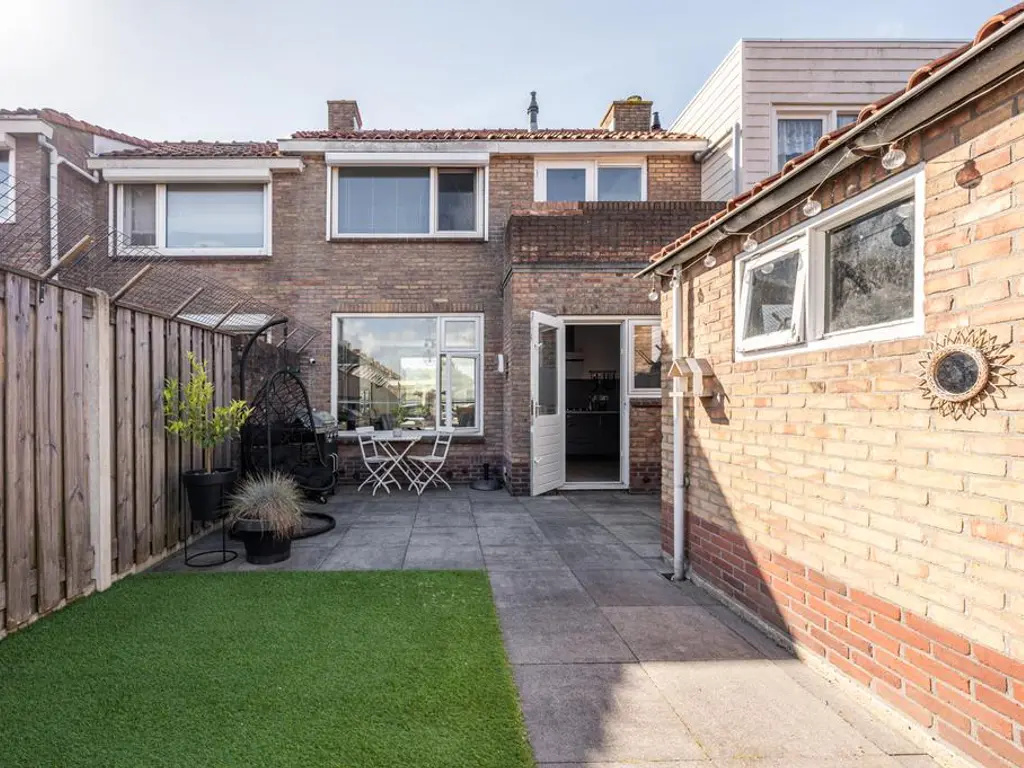 Burgemeester Stemerdinglaan 198, OOST-SOUBURG