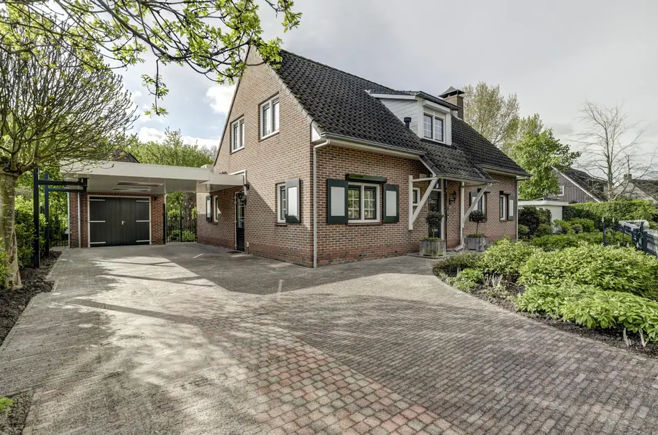 Albert van Dalsumlaan 18