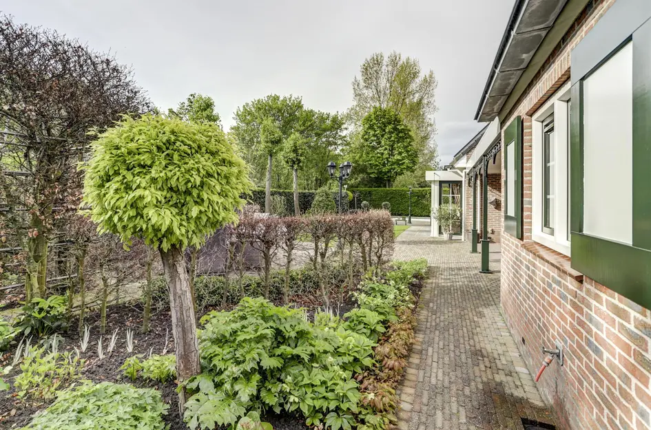 Albert van Dalsumlaan 18