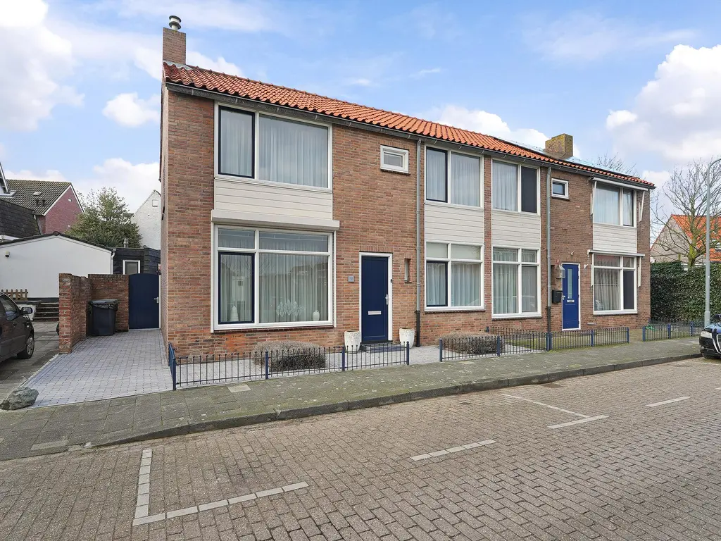 Beatrixstraat 31, DOMBURG
