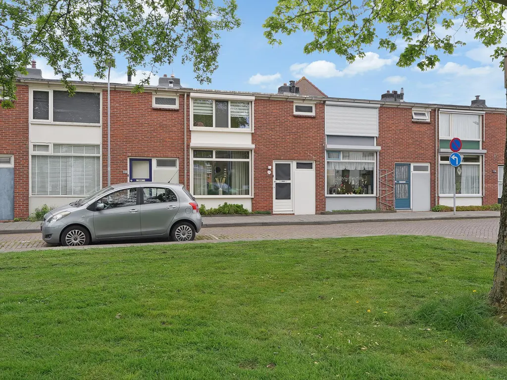 Zeelandiaplein 10, OOST-SOUBURG