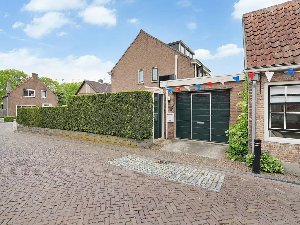 Jachthuisstraat 38, KLOETINGE
