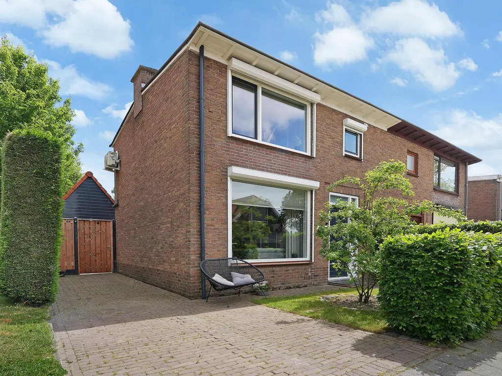 Bloemenstraat 7, OVEZANDE