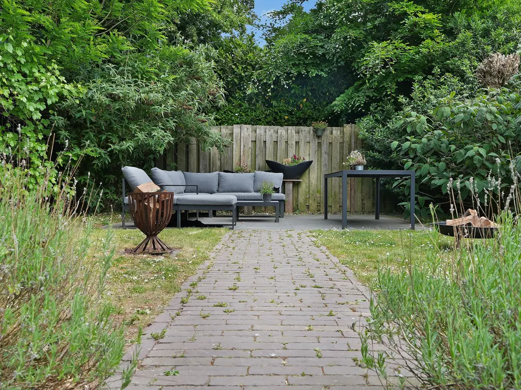 Bloemenstraat 7, OVEZANDE