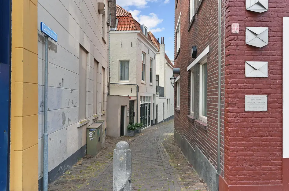 Lombardstraat 1
