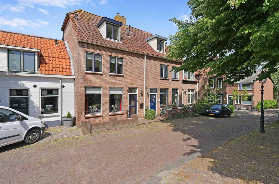 Dorpsstraat 14
