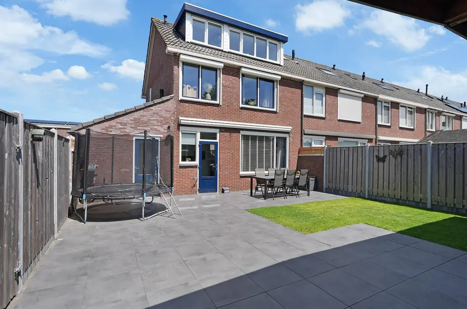 Stuart Makkersstraat 11