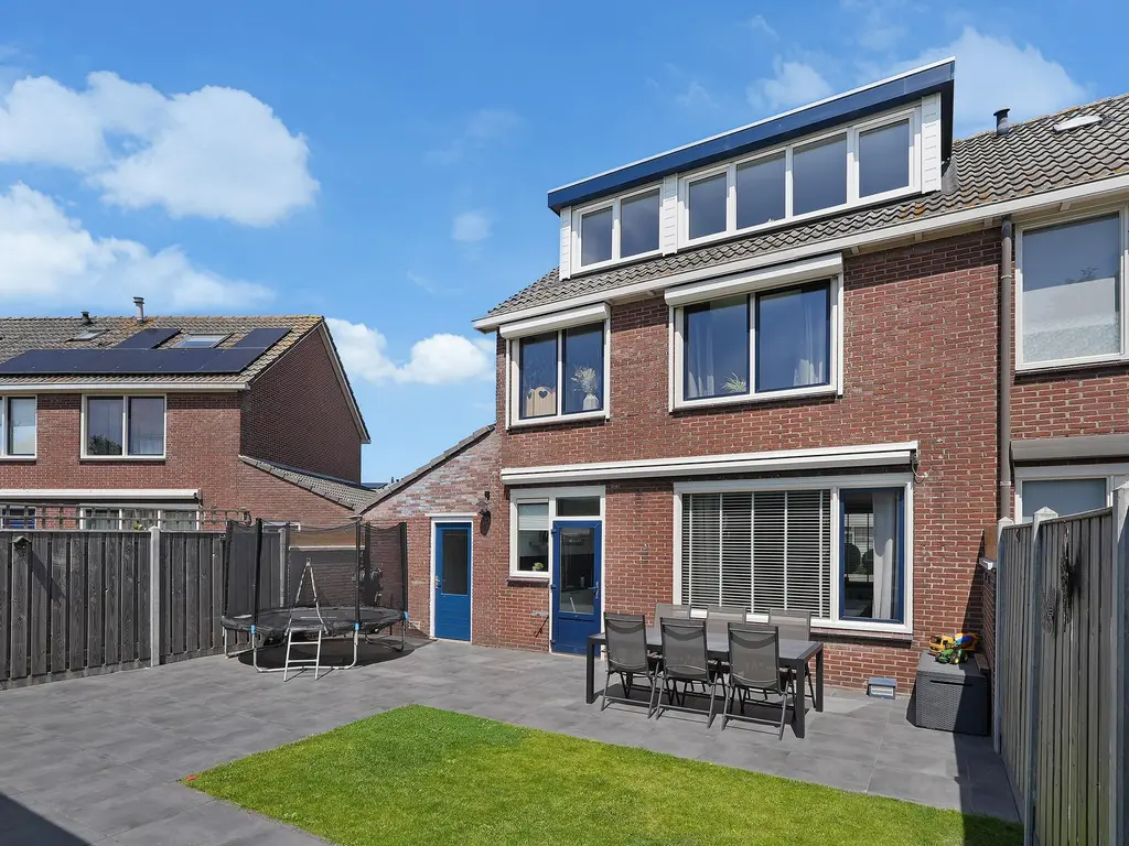 Stuart Makkersstraat 11, OOST-SOUBURG