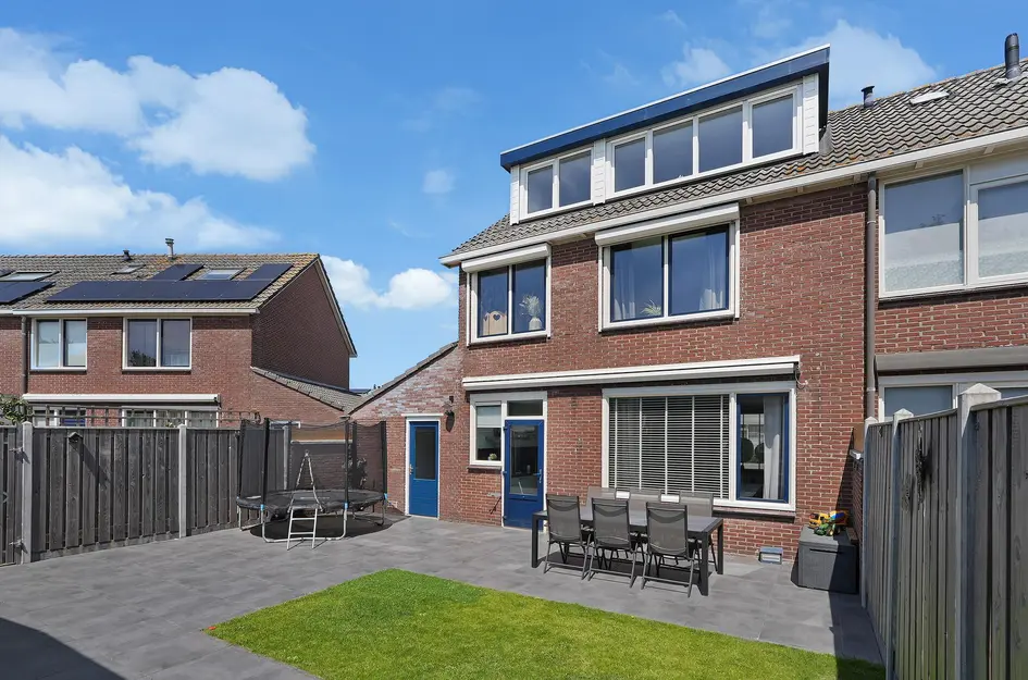 Stuart Makkersstraat 11