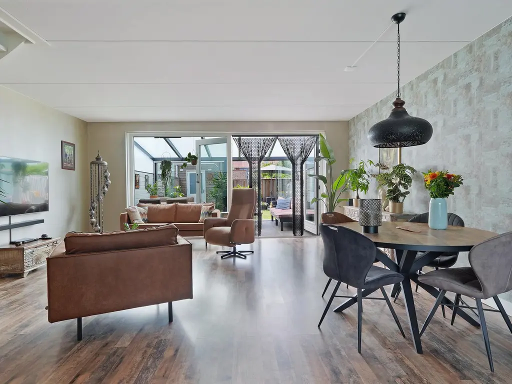 Sierperendreef 10, KAMPERLAND