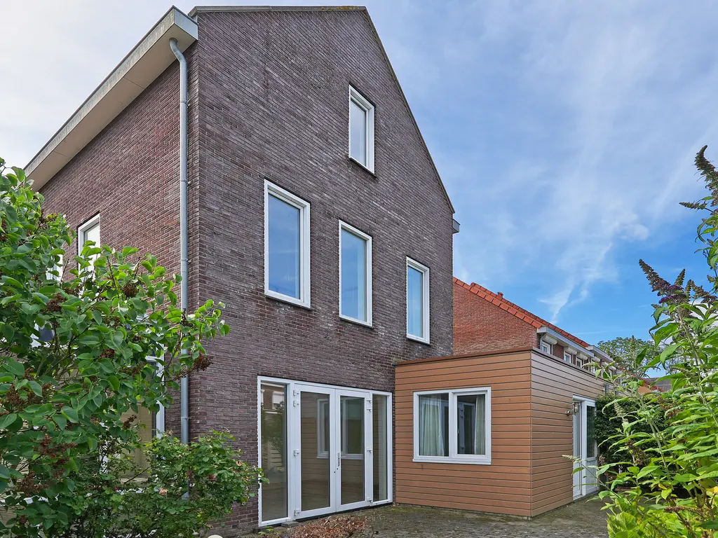 Meiveld 1, OOST-SOUBURG