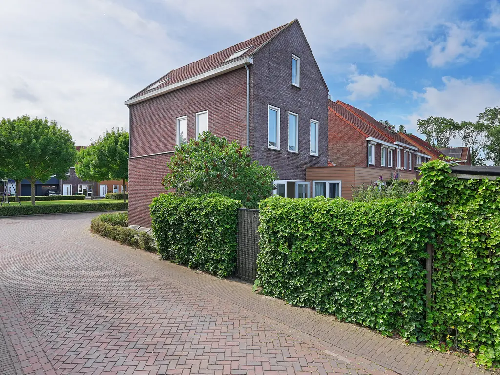 Meiveld 1, OOST-SOUBURG