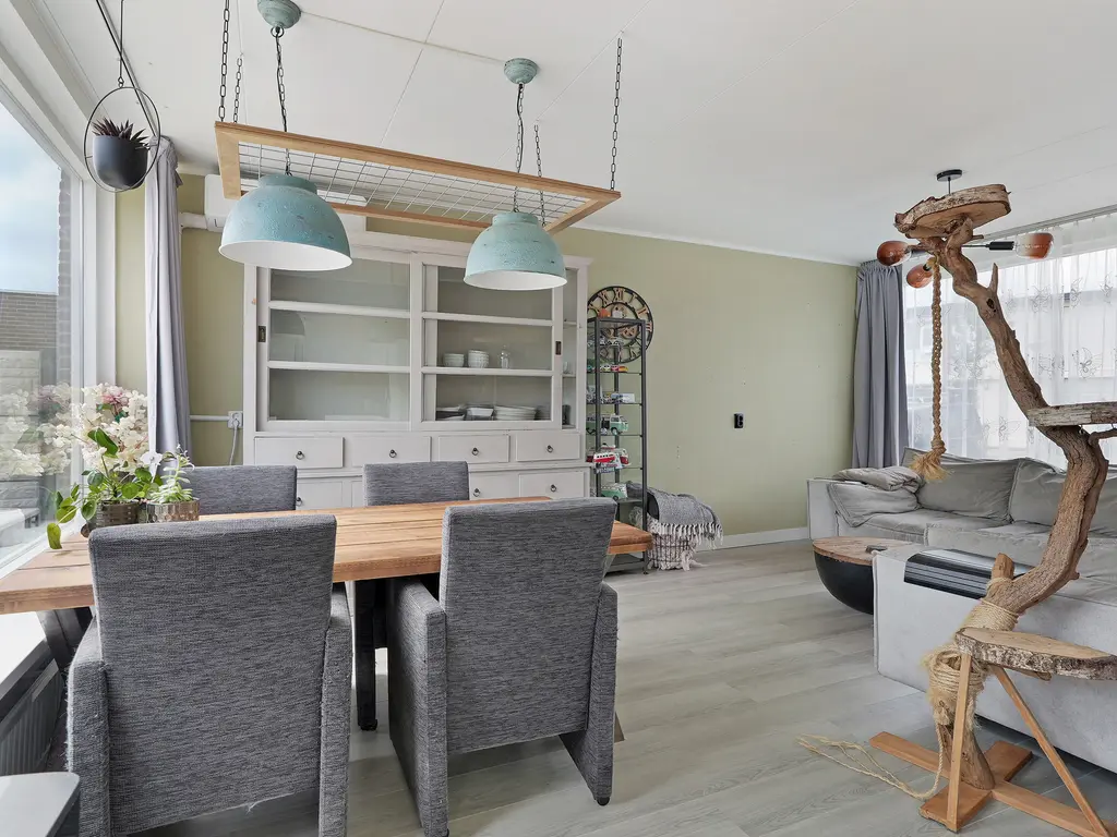 J.I. Sandersestraat 77, OOST-SOUBURG