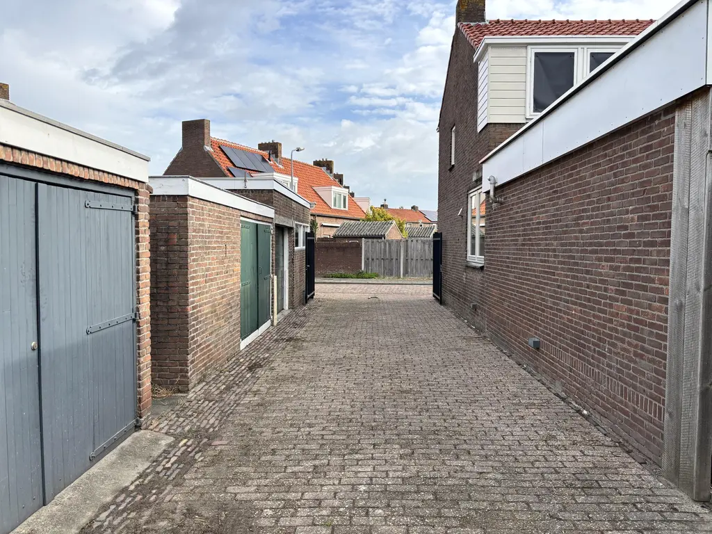 Garage Poortugaalstraat 45 G4 , OOST-SOUBURG