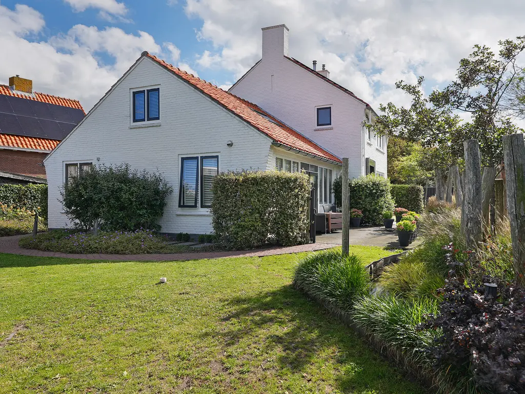 Bosweg 1, ZOUTELANDE