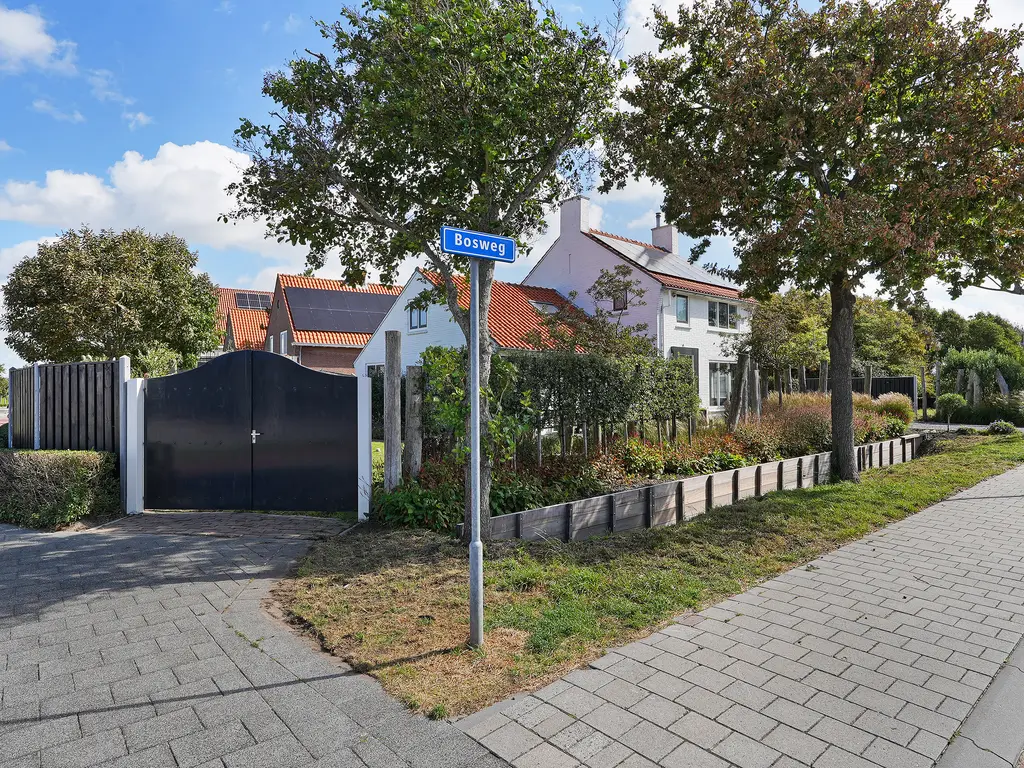 Bosweg 1, ZOUTELANDE