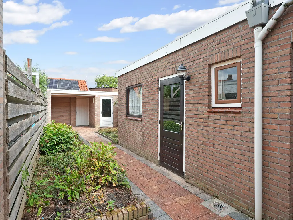 J.I. Sandersestraat 35, OOST-SOUBURG