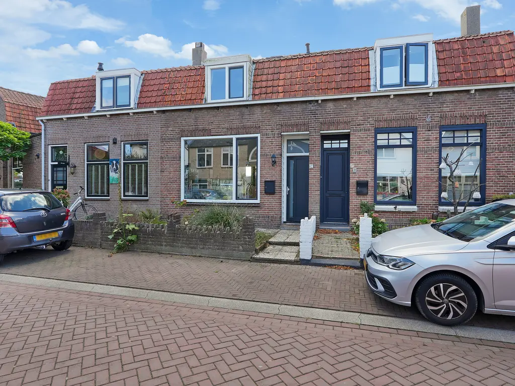 J.I. Sandersestraat 12, OOST-SOUBURG