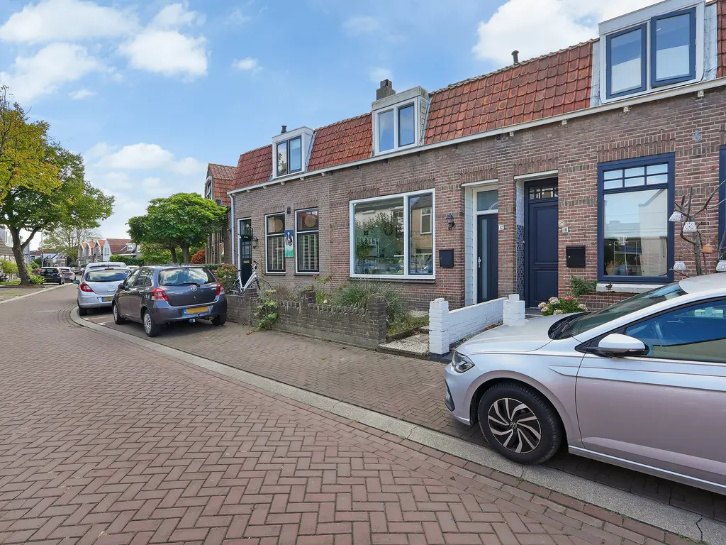 J.I. Sandersestraat 12, OOST-SOUBURG