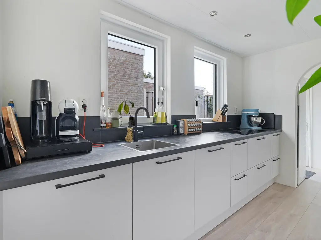 J.I. Sandersestraat 12, OOST-SOUBURG