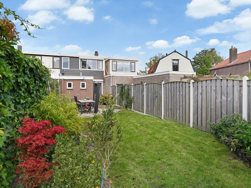 J.I. Sandersestraat 12, OOST-SOUBURG