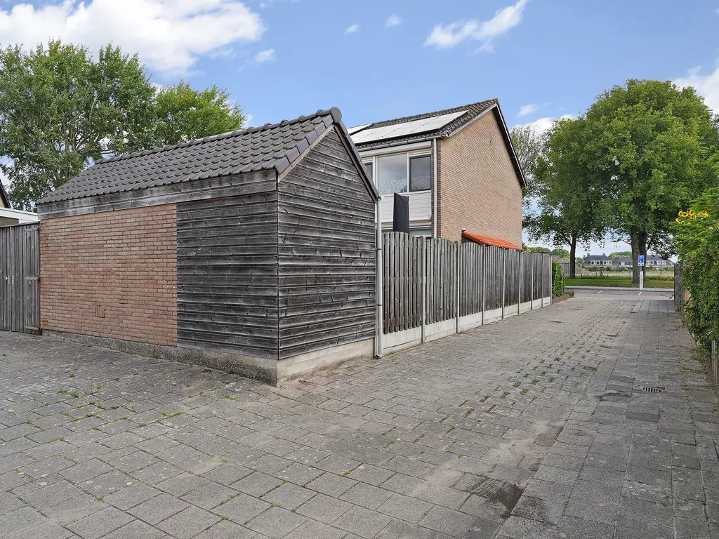 Esdoornstraat 67, OOST-SOUBURG