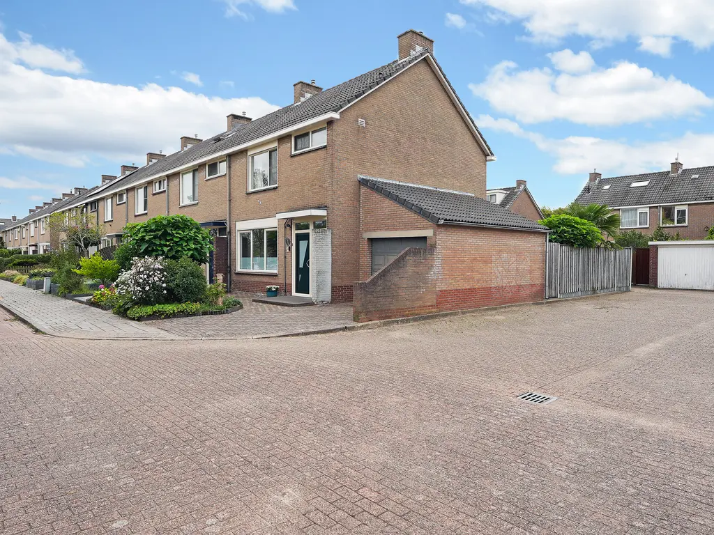 Adriatischezeestraat 18, OOST-SOUBURG