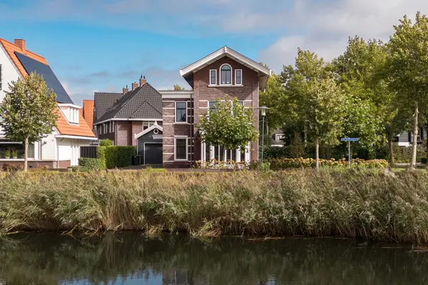 Louis Armstrongstraat 2