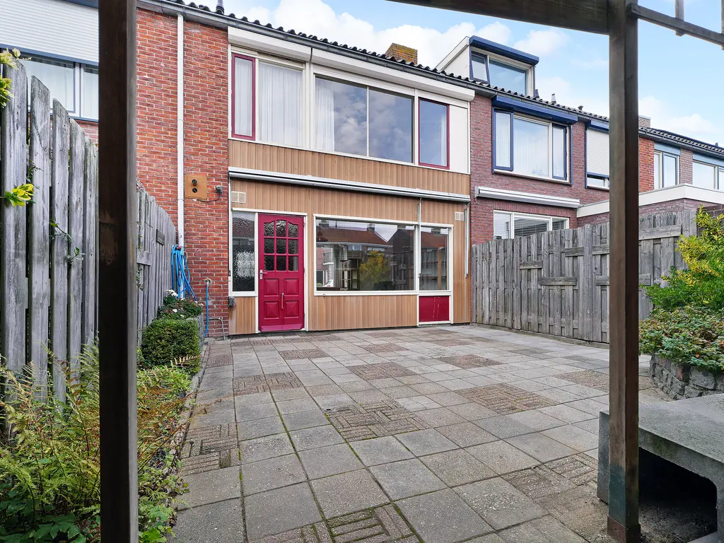 Cornelis van Perestraat 13, OOST-SOUBURG