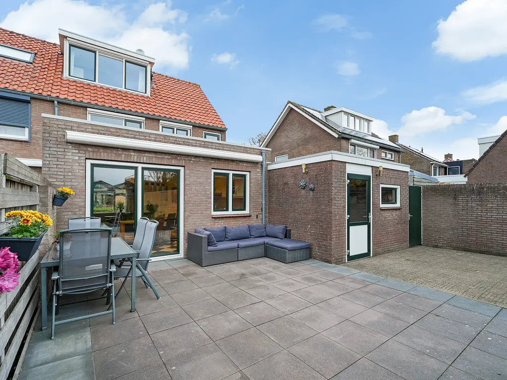 Ooststraat 10, AAGTEKERKE