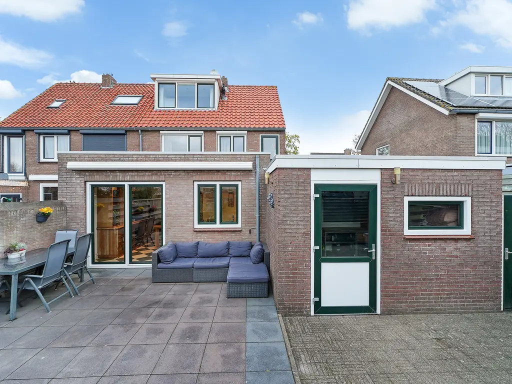 Ooststraat 10, AAGTEKERKE