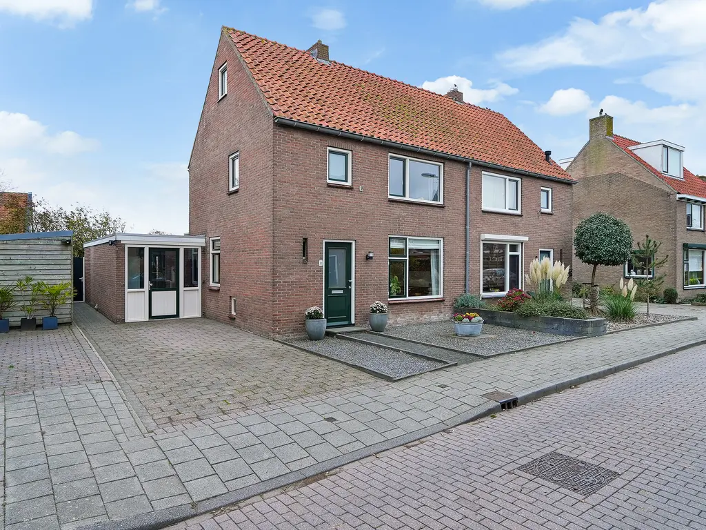Ooststraat 10, AAGTEKERKE