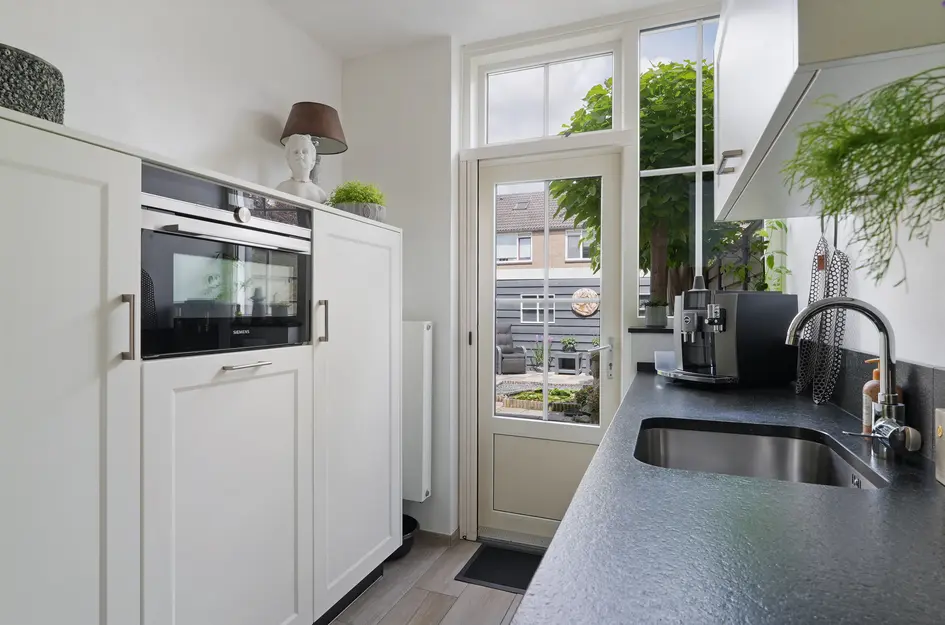 Haringvlietstraat 13