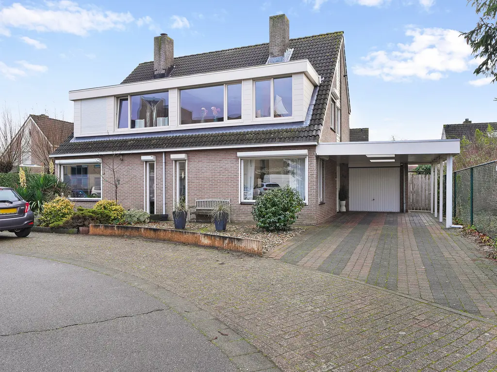 Willem Alexanderlaan 34, TERNEUZEN