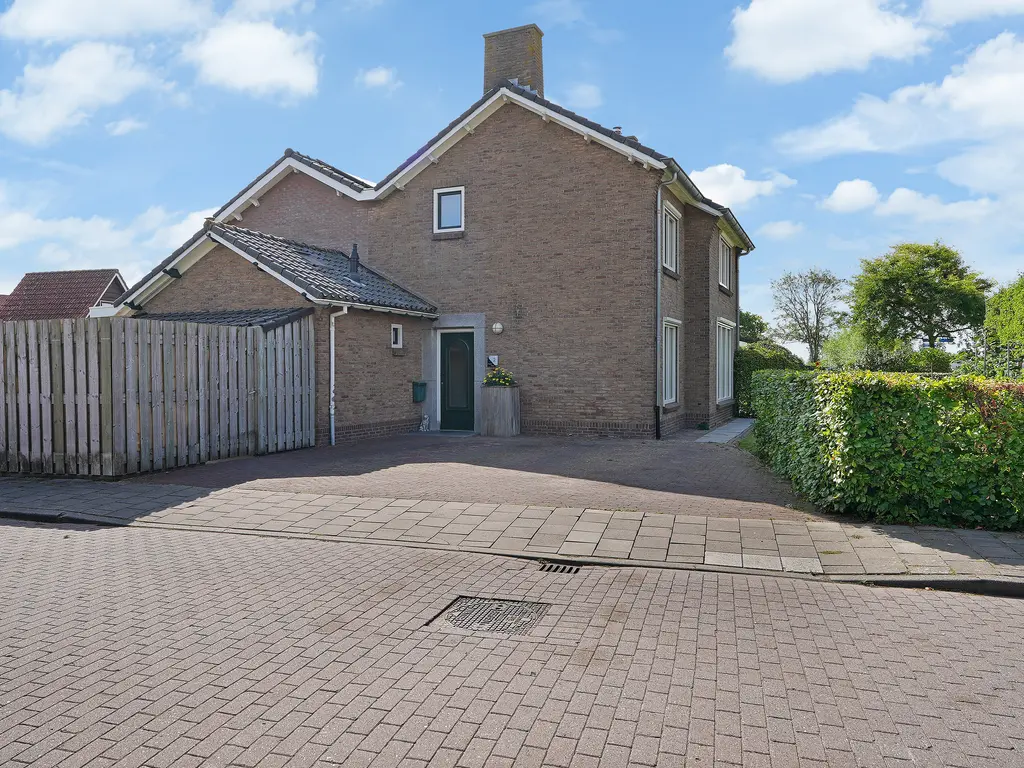 Ooststraat 2, AAGTEKERKE