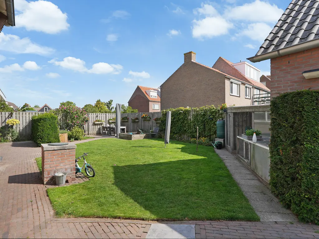 Ooststraat 2, AAGTEKERKE