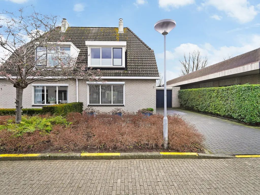 Pastoor van der Aalaan 3, VLISSINGEN