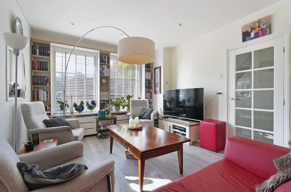 Prins Bernhardstraat 25