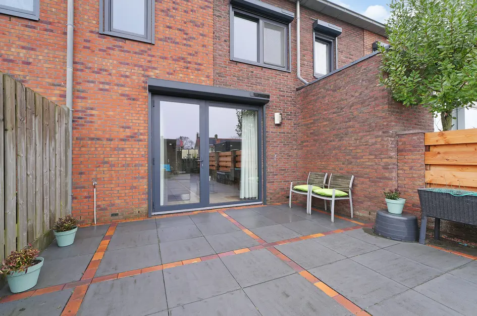Volkerakstraat 21