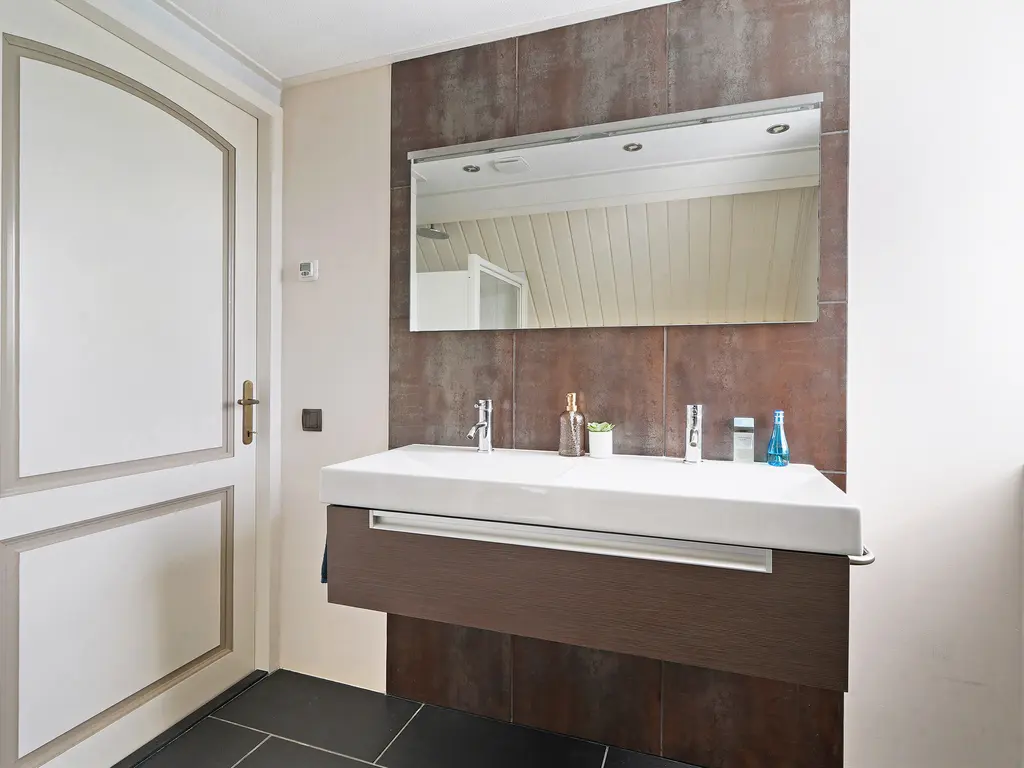 Veerdam 4, NIEUW- EN SINT JOOSLAND