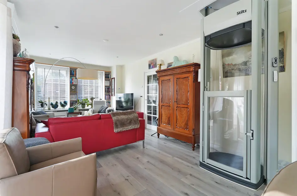 Prins Bernhardstraat 25