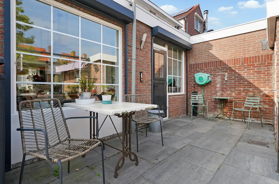 Prins Bernhardstraat 25