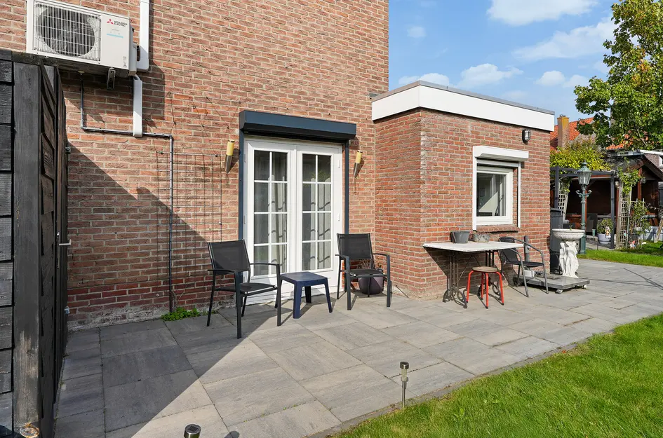 Prins Bernhardstraat 25