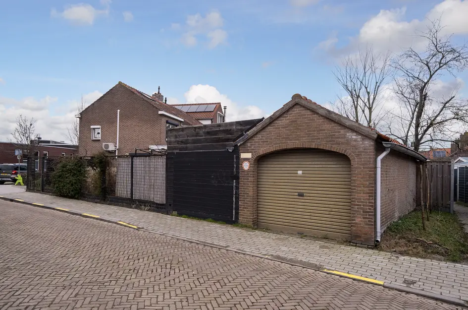 Prins Bernhardstraat 25