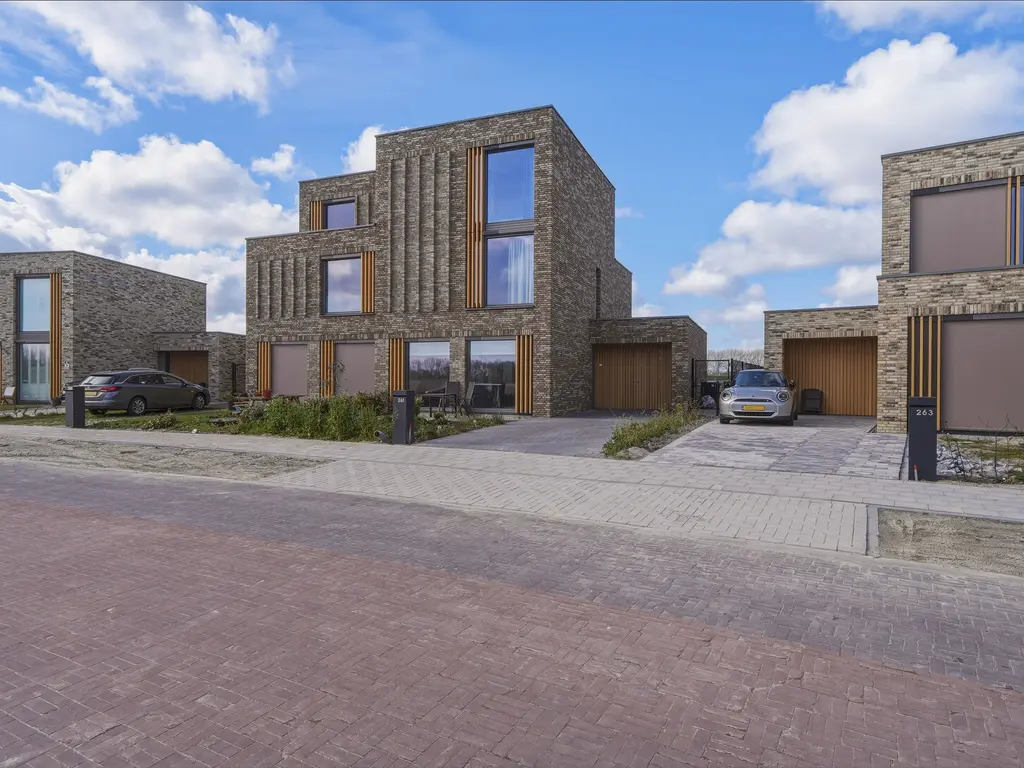 Atalantalaan 261, MIDDELBURG